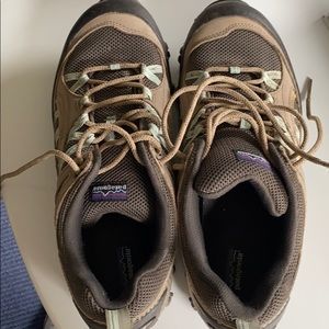 Patagonia hiking shoes.. like new. Vibram soles